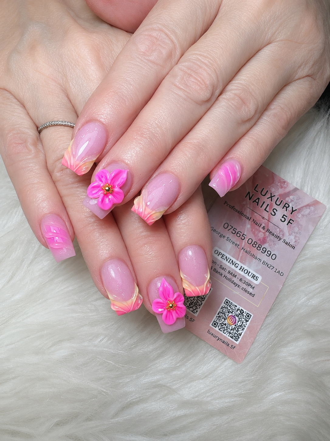 Luxury Nails 5F — their work